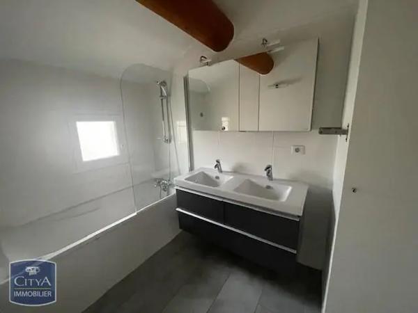 Appartement à louer 2 pièces 53.62m²