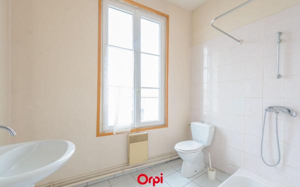 Maison à vendre    5 pièces •  Surgères