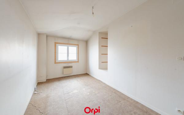 Maison à vendre    5 pièces •  Surgères