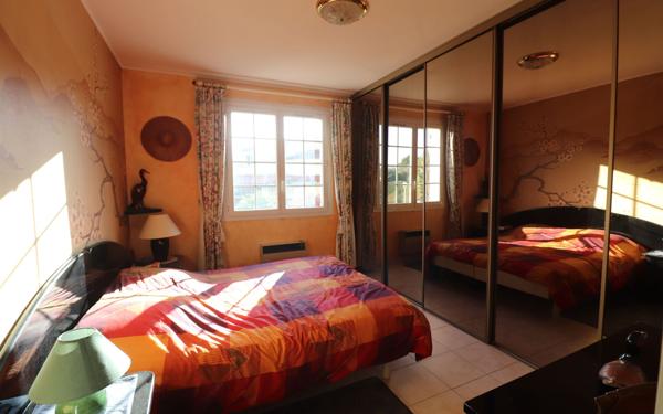 Maison à vendre    5 pièces •  Contes