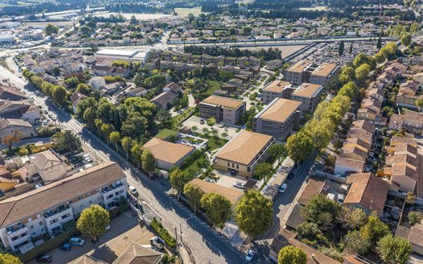 Appartement à vendre    2 pièces • 46 m2 Sénas