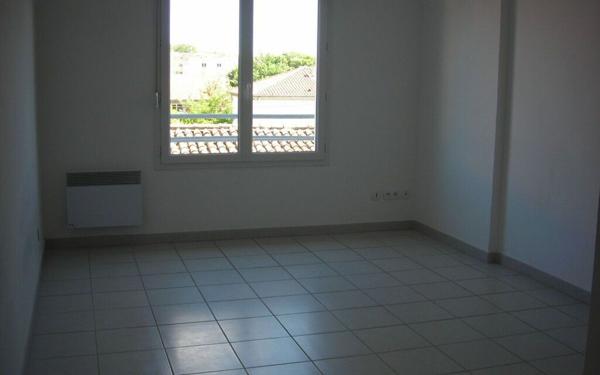 Appartement à louer    1 pièce • 21,89 m2 Nîmes