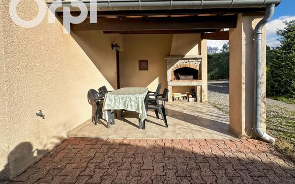 Maison à louer    3 pièces •  Vogüé