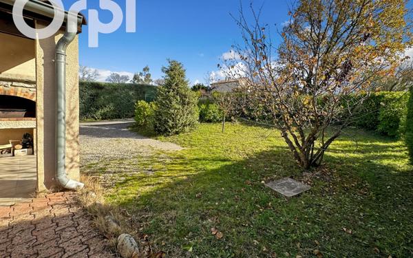 Maison à louer    3 pièces •  Vogüé