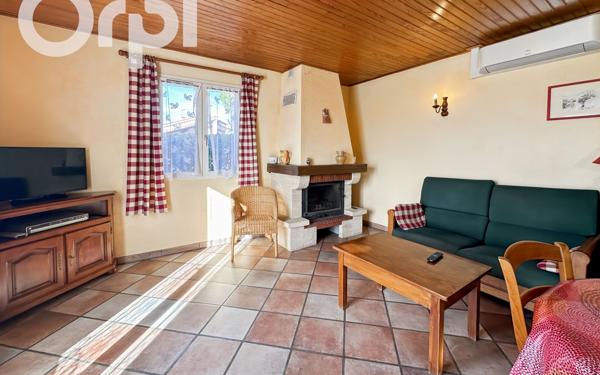 Maison à louer    3 pièces •  Vogüé