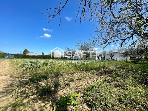 Terrain constructible de 1400m²