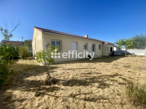 Maison
         5 pièces
        - 121 m² 399 000 € *