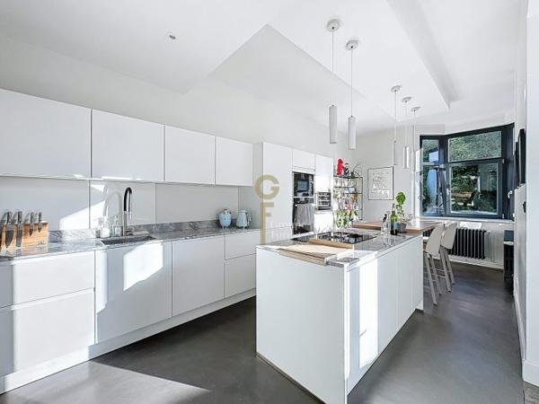 Maison mitoyenne 2 côtés Marcq-en-Baroeul 160 m²