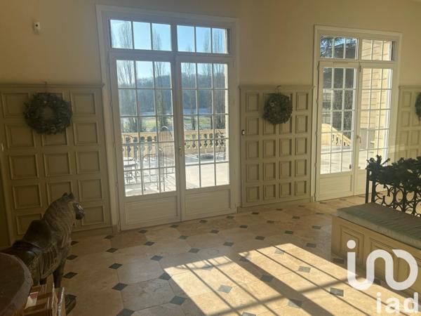 Demeure 8 pièces de 400 m² à Buc (78530)