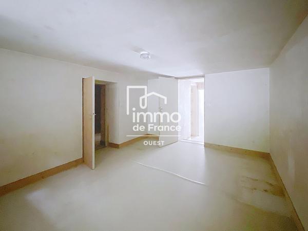 Maison 213 m² - SAINT MARTIN DE CONNEE