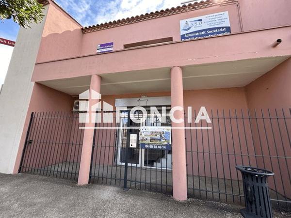 Location Local commercial 1 pièce 21.8 m² - 40 ROND POINT JULIUS ESTEVE BUREAU N°9 Lunel 34400