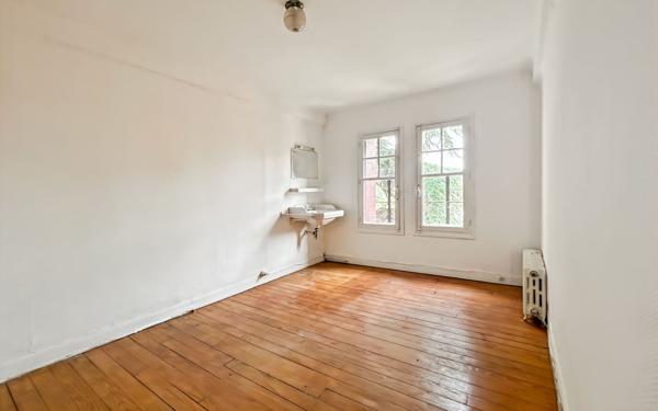 Maison à vendre    6 pièces •  Toulouse