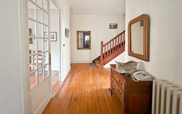 Maison à vendre    6 pièces •  Toulouse