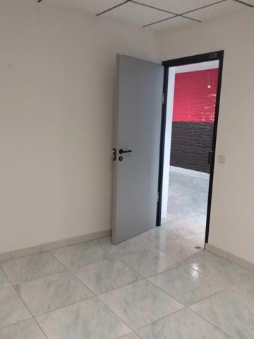 Dpt Savoie (73), à louer CHALLES LES EAUX bureau 12 m²