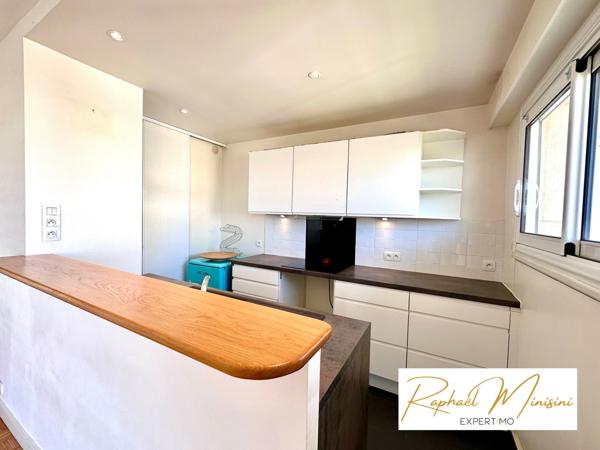 Versailles (78000) T2 44,12 m² – Exposition Ouest, très lumineux – Balcon 11 m² – Ascenseur cave parking