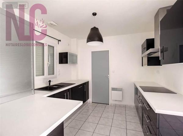 Maison à vendre à Sainte-Maure-de-Touraine dans l'Indre-et-Loire (37800), ref : 37007-2705