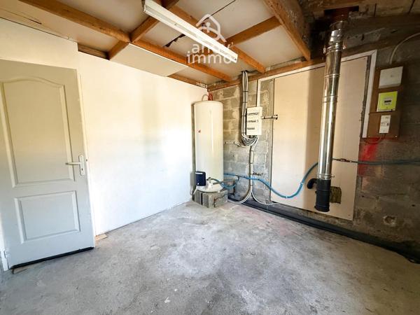 Maison
                                                                                                                                                                                                                                                                                                                        5 pièce(s)                                                                                                                                                                                                          3 chambre(s)                                                                                                                                                                                                          81  m²