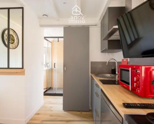 Immeuble
                                                                                                                                                
                                                                                                                                                
                                                                                                                                                
                                                    
                                                                                                                                                                                                                                                                                                                        73  m²                                                                                                                                                                                                         1 etage(s)