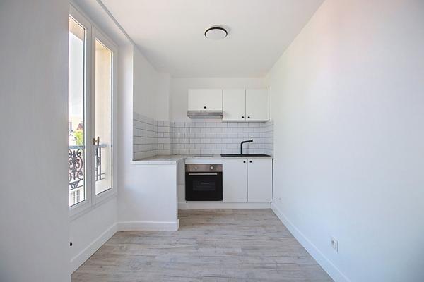 STUDIO RUEIL-MALMAISON PLEIN COEUR DE VILLE - A 150m DE LA MAIRIE