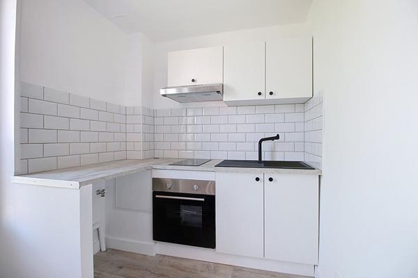 STUDIO RUEIL-MALMAISON PLEIN COEUR DE VILLE - A 150m DE LA MAIRIE