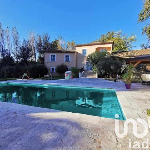 Maison d’architecte 8 pièces de 245 m² à Vedène (84270)