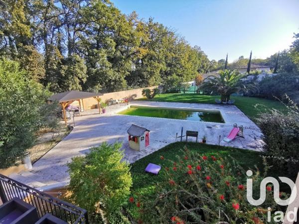 Maison d’architecte 8 pièces de 245 m² à Vedène (84270)