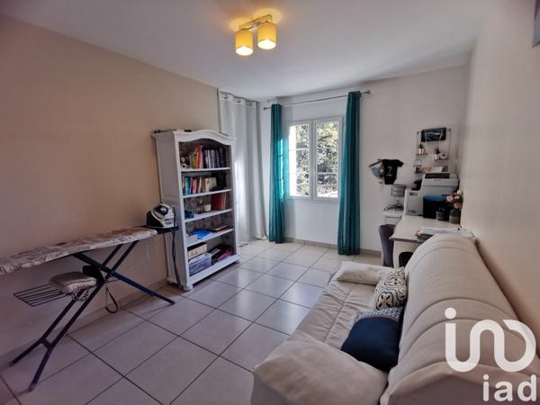 Maison d’architecte 8 pièces de 245 m² à Vedène (84270)