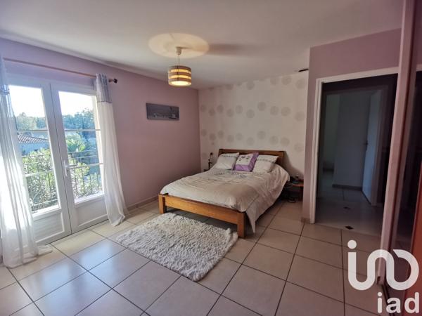 Maison d’architecte 8 pièces de 245 m² à Vedène (84270)