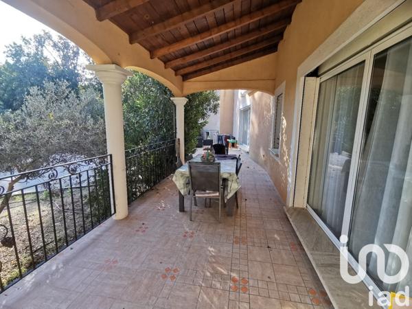 Maison d’architecte 8 pièces de 245 m² à Vedène (84270)