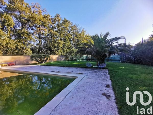 Maison d’architecte 8 pièces de 245 m² à Vedène (84270)