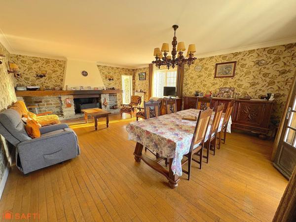 Belle maison indépendante avec grand terrain.