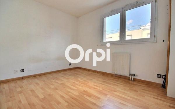 Appartement à vendre    2 pièces • 49,45 m2 Élancourt