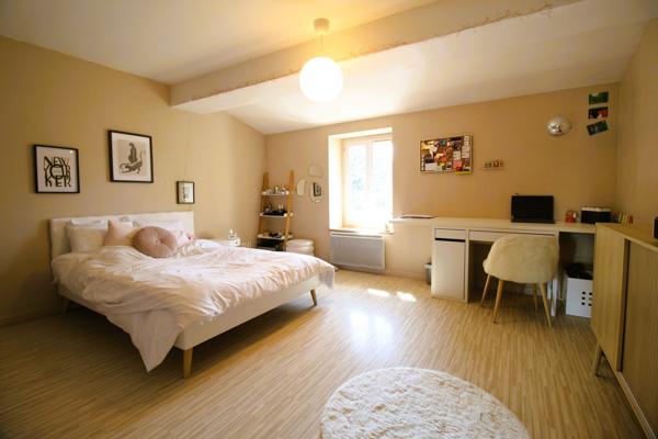 Propriété de charme rénovée – 175 m² – Coup de cœur assuré – Thil