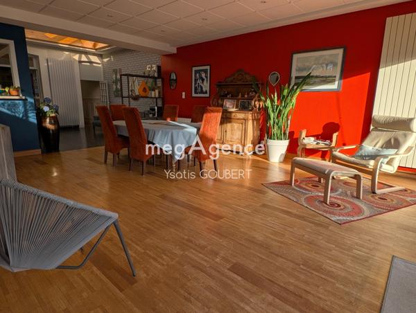 Maison à CHERBOURG-EN-COTENTIN, 50100 - 7 pièces 197m²