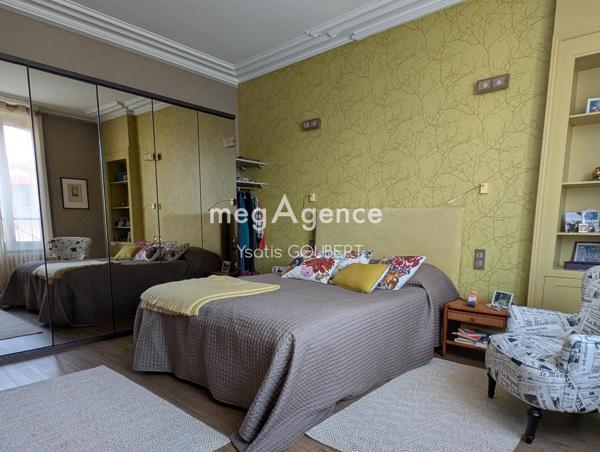 Maison à CHERBOURG-EN-COTENTIN, 50100 - 7 pièces 197m²