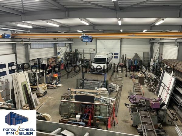 MURS D’ACTIVITE 460 M2 ECHIRE FONCIER CLOS PROCHE NIORT ET PEAGE A10
