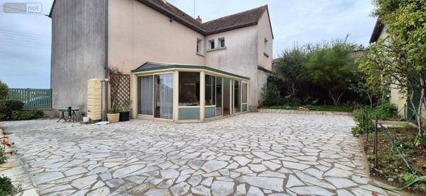 Maison individuelle à vendre à Bonnétable dans la Sarthe (72110), ref : 13808/689   
CENTRE