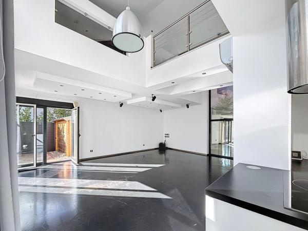 Magnifique villa contemporaine à Fleury