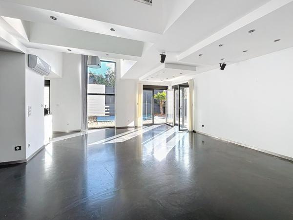 Magnifique villa contemporaine à Fleury