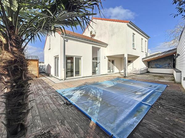 Magnifique villa contemporaine à Fleury