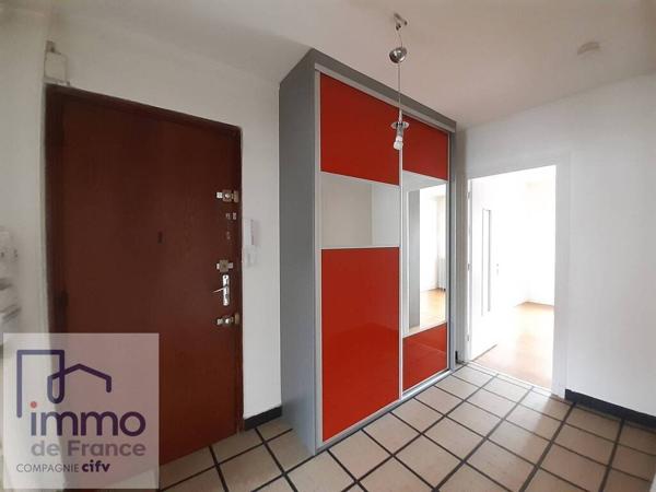 A LOUER - APPARTEMENT T3 EN PLEIN CENTRE VILLE