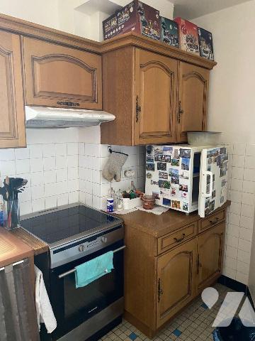 A vendre à Mauriac (CANTAL), dans une résidence bien entretenue, un appartement au rez de chaus...