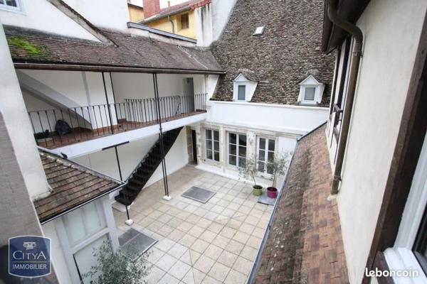 Immeuble à vendre 460m²
