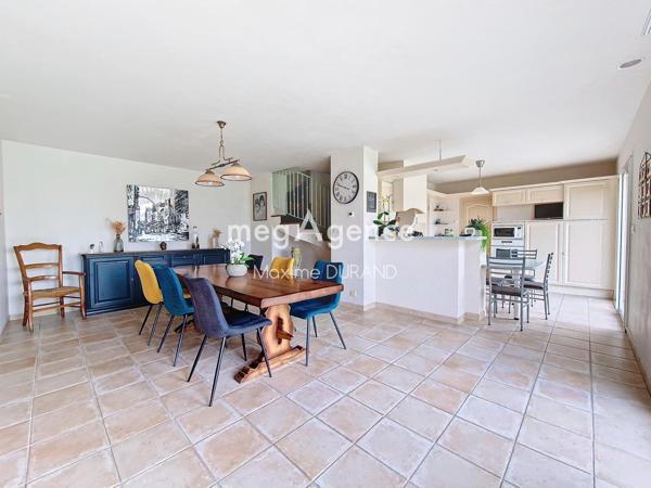 Maison à SAINT-CHRISTOPHE-DU-BOIS, 49280 - 5 pièces 133m²