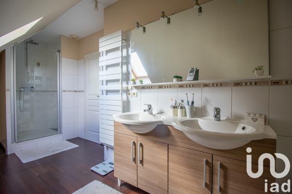 Maison à vendre 6 pièces 110 m² Conches-en-Ouche