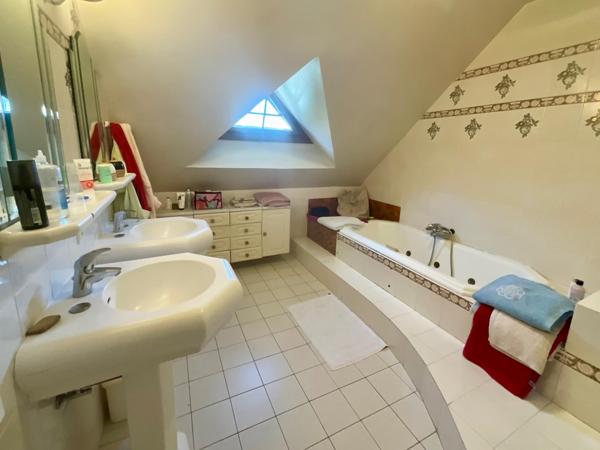 Propriété avec piscine à Vierzon