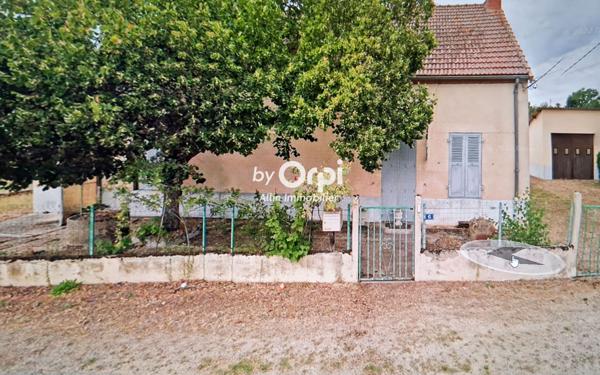 Maison à vendre    2 pièces •  Villefranche-d'Allier