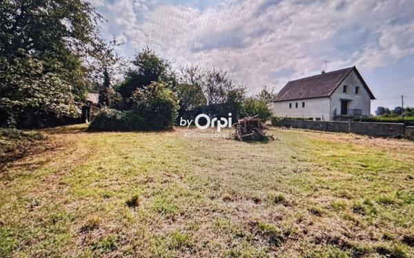 Maison à vendre    2 pièces •  Villefranche-d'Allier