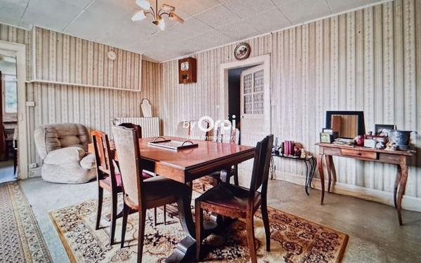 Maison à vendre    2 pièces •  Villefranche-d'Allier