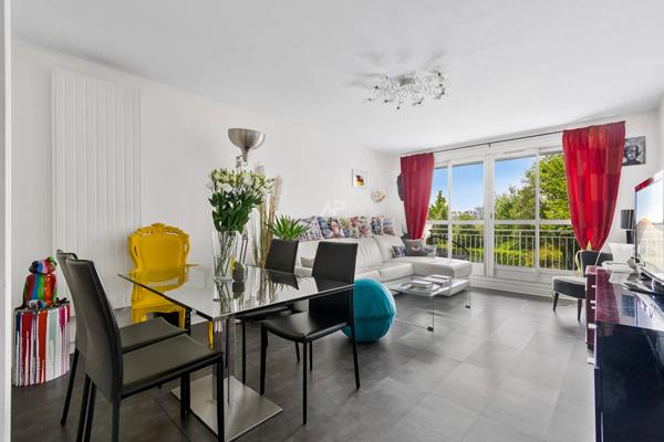 Appartement Saint Germain En Laye 3 pièce(s) 76.01 m2 €399 000 ** - Référence 17256